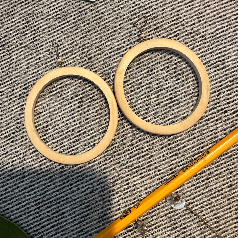 Wood(?) Round Crème colored Hoop Earrings